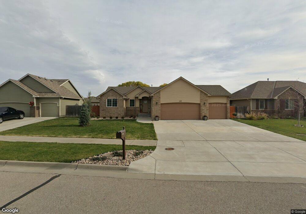 628 S Horseshoe Bend, Maize, KS 67101 - photo 1