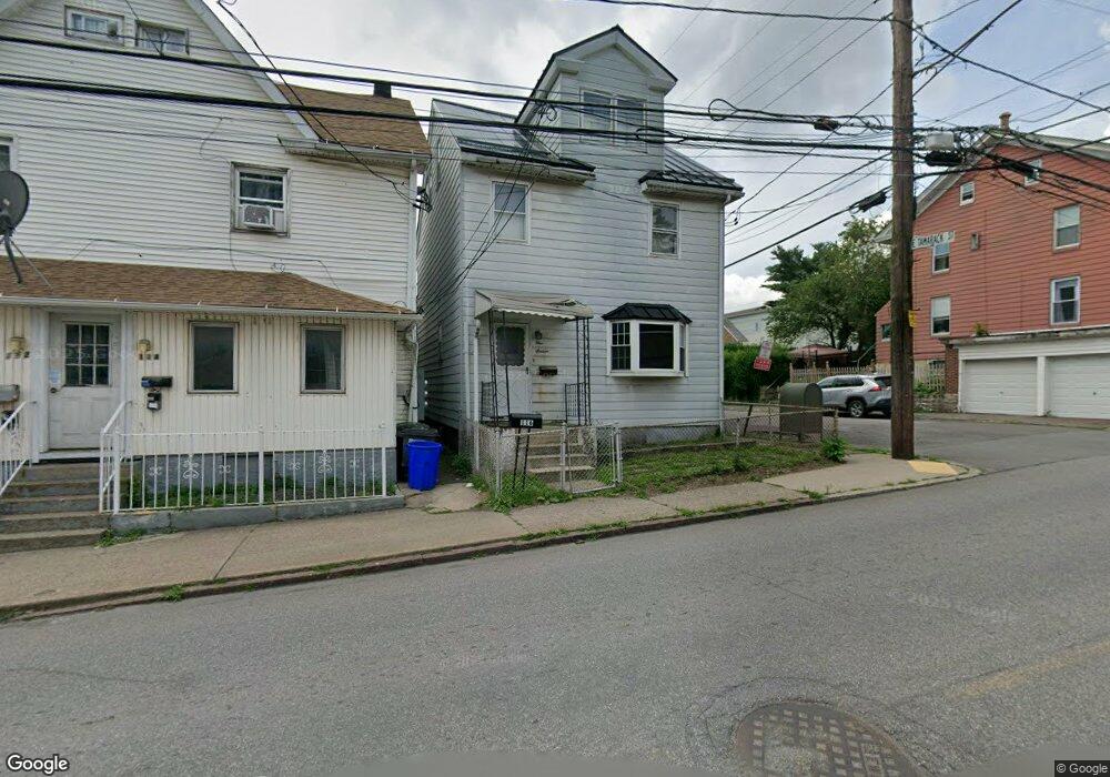 116 N Cedar St, Hazleton, PA 18201 - photo 1