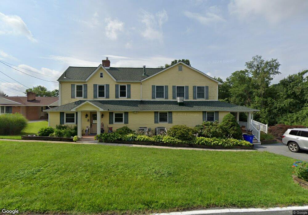 11401 Harding Rd, Laurel, MD 20723 - photo 1