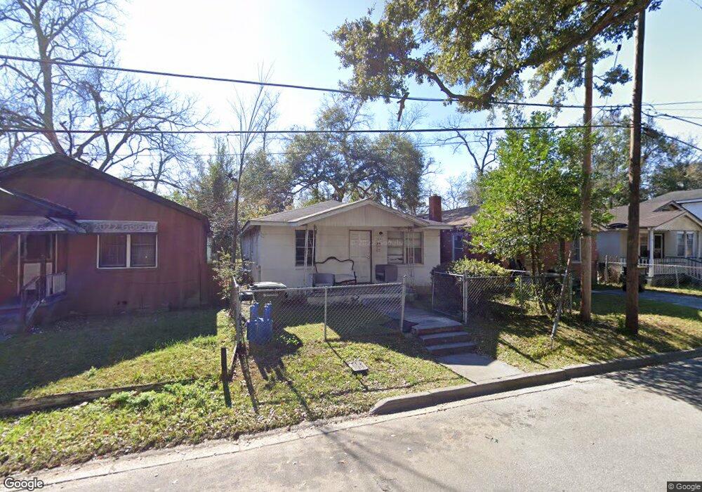 653 E 31st St, Savannah, GA 31401 - photo 1