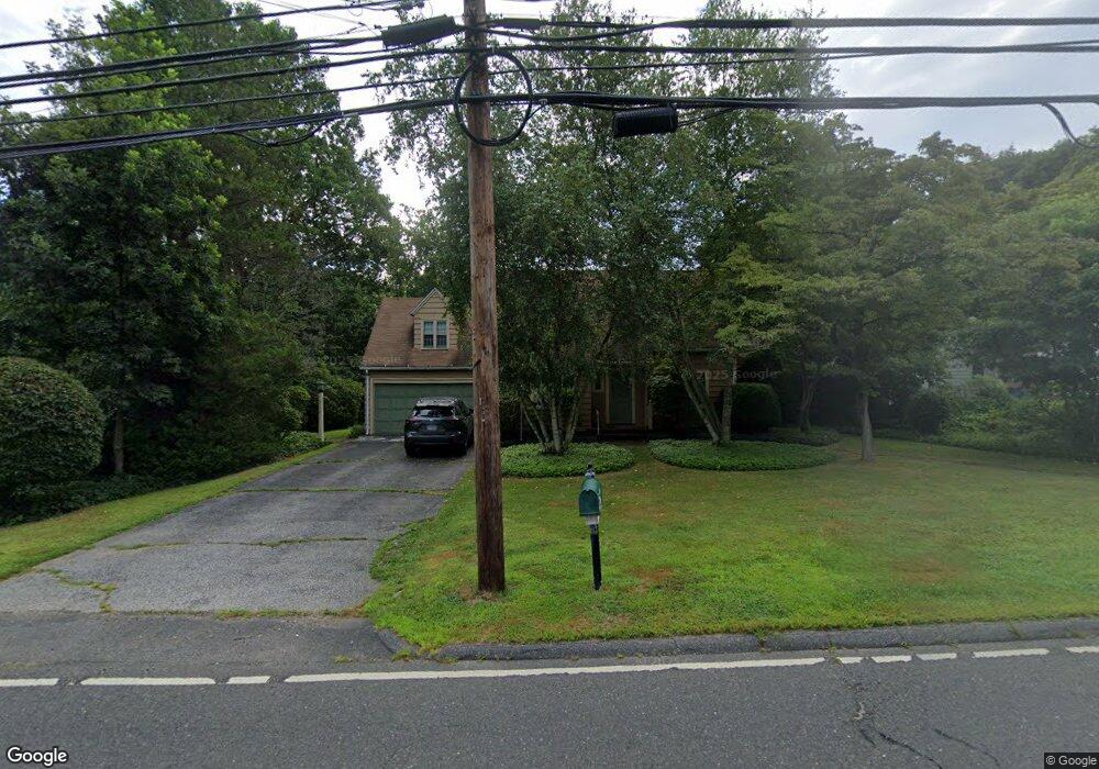 2110 Huntington Turnpike, Trumbull, CT 06611 - photo 1