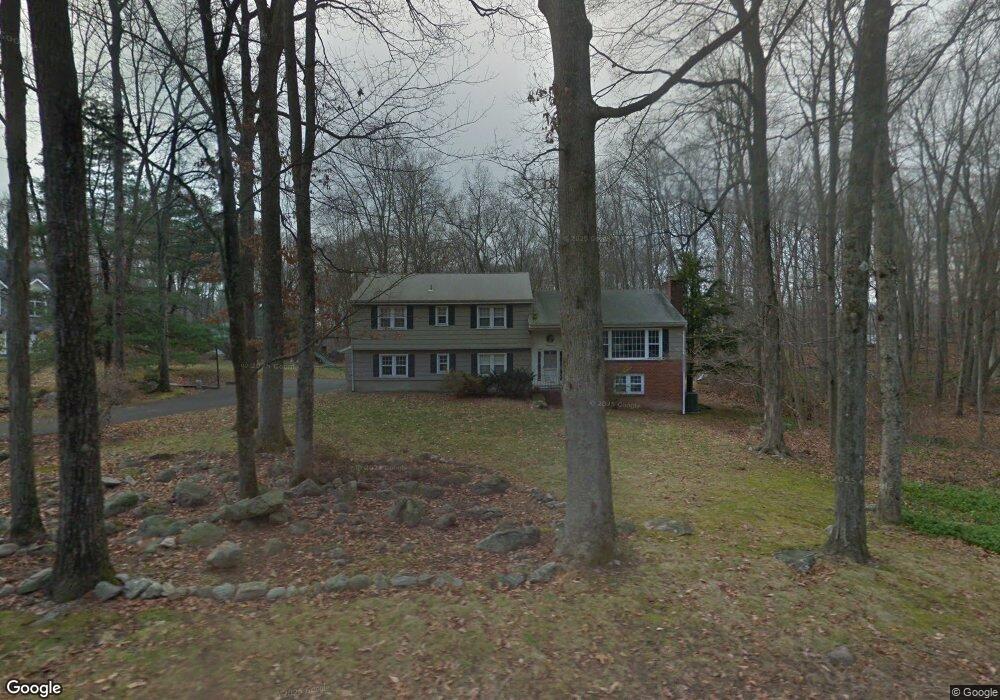 47 Cascade Ct, Stamford, CT 06903 - photo 1