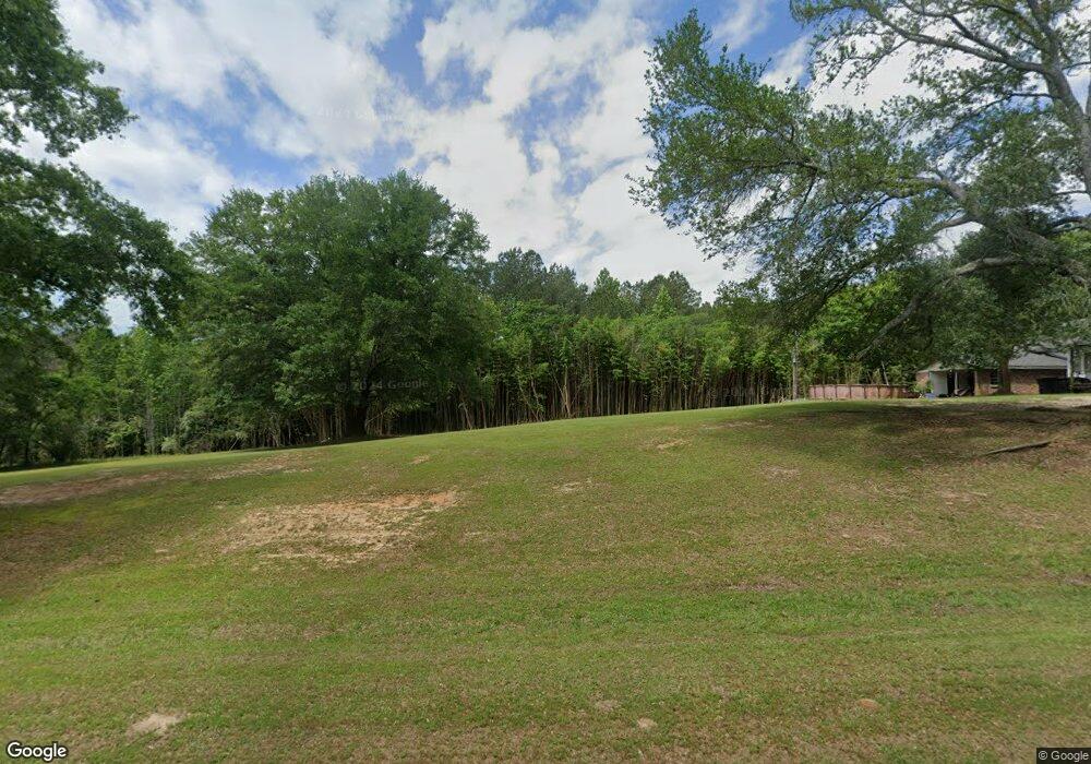 569 Reid Rd, Laurel, MS 39443 - photo 1