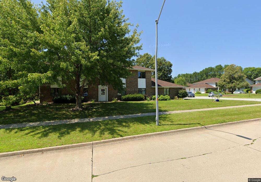 1100 49th St unit 2, West Des Moines, IA 50266 - photo 1