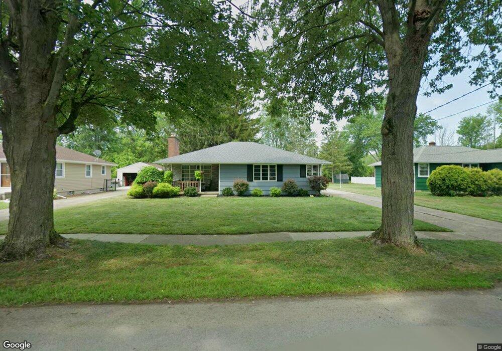 290 Drake Dr, North Tonawanda, NY 14120 - photo 1