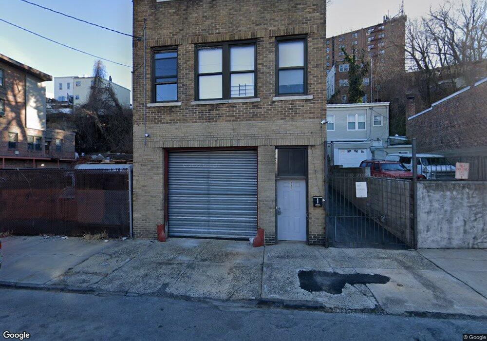 184 Oak St, Yonkers, NY 10701 - photo 1