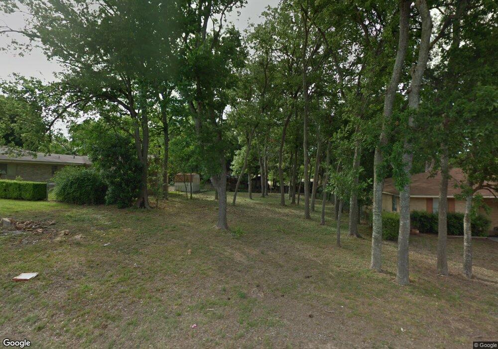 1218 E Common St, New Braunfels, TX 78130 - photo 1