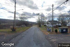 428 E Main St, Breezewood, PA 15533