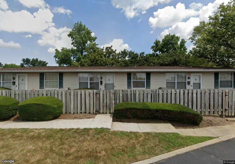 1962 Willoway Ct S, Columbus, OH 43220 - photo 1