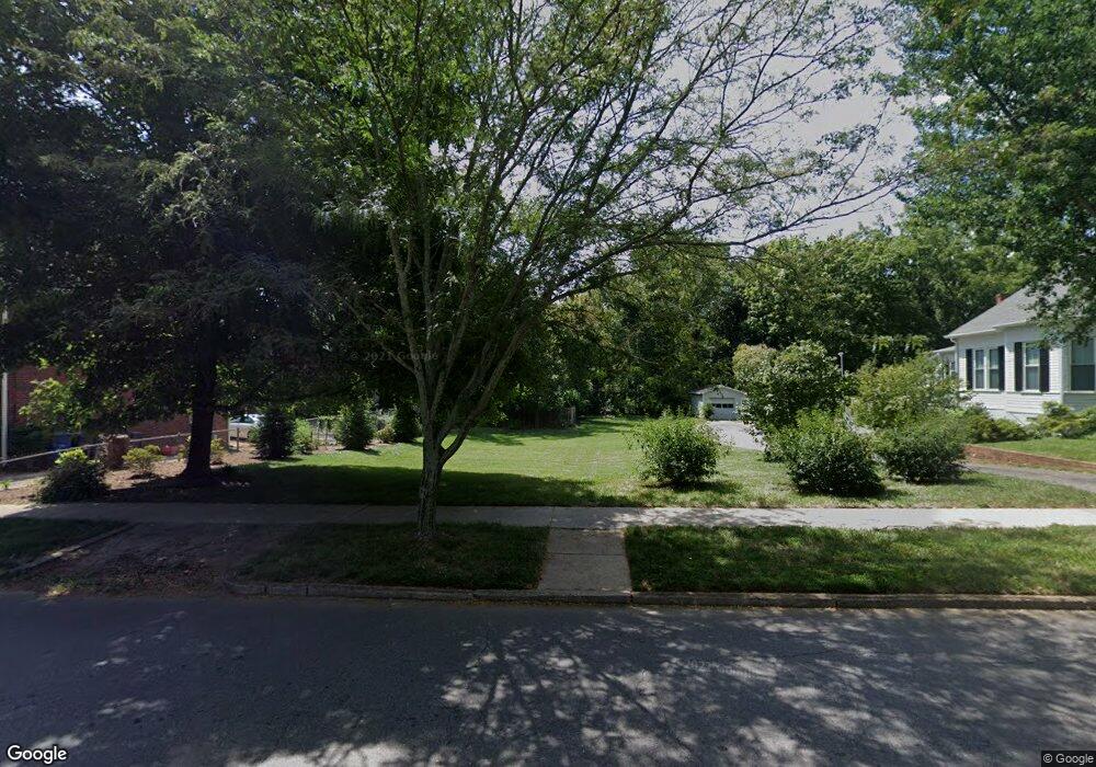 111 N Race St, Statesville, NC 28677 - photo 1