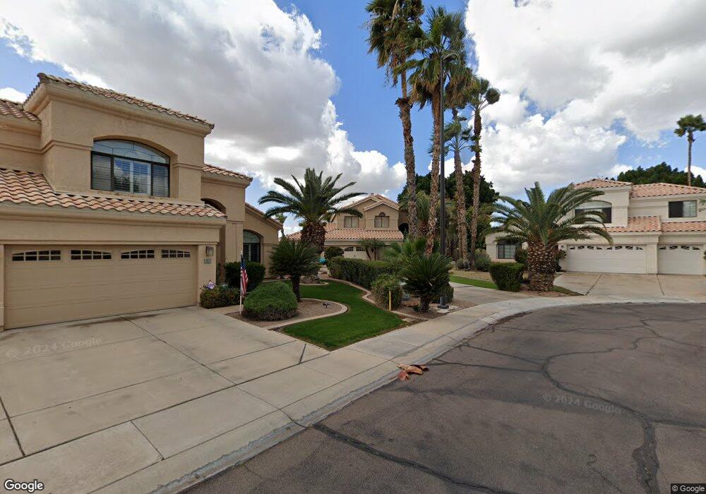 1807 E Catamaran Dr, Gilbert, AZ 85234 - photo 1