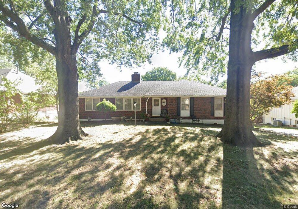 708 NW 12th St, Blue Springs, MO 64015 - photo 1