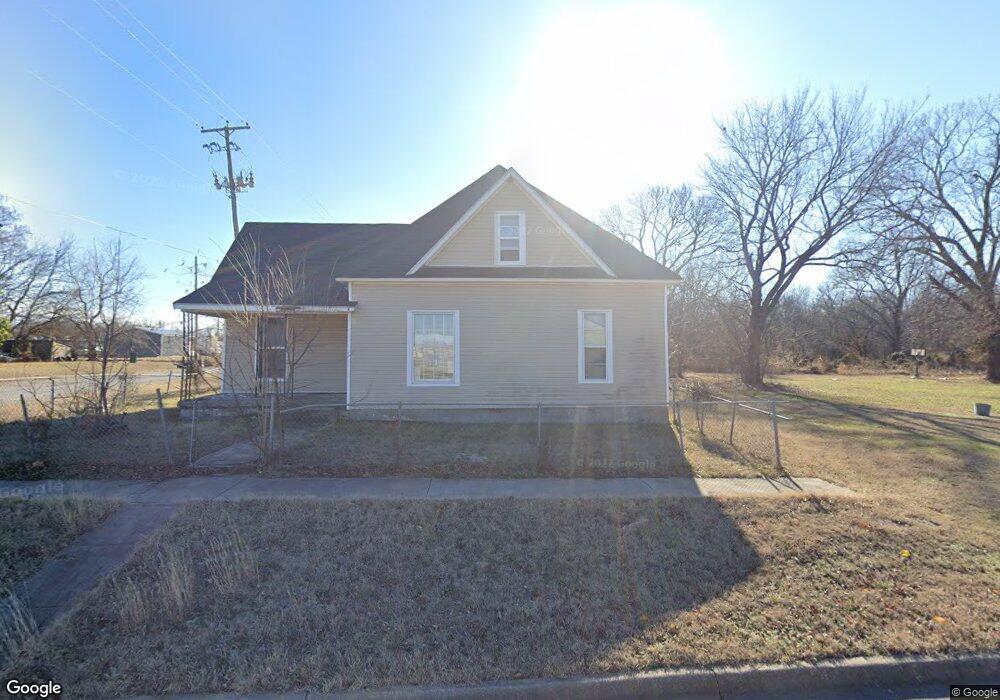 711 S 22nd St, Parsons, KS 67357 - photo 1