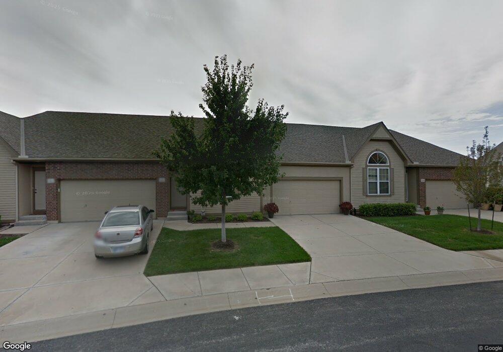 15823 W 61st Terrace, Shawnee, KS 66217 - photo 1