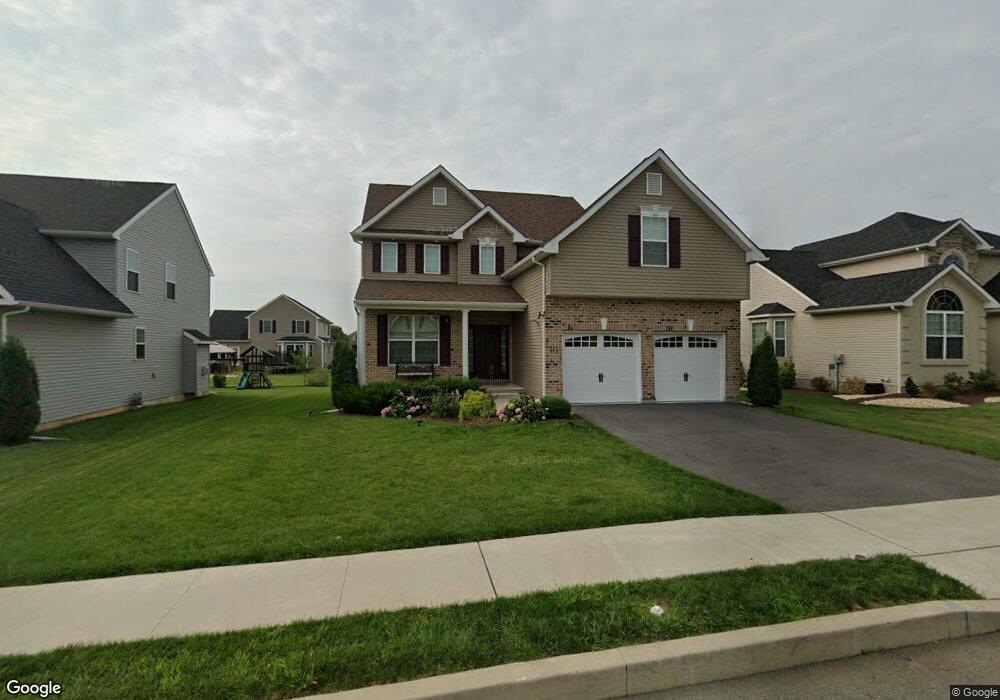 694 Mulberry Dr, Nazareth, PA 18064 - photo 1