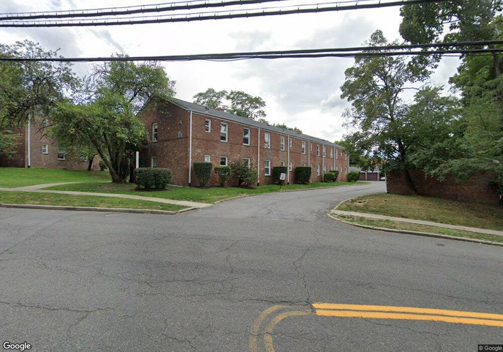 24 Beacon Hill Dr unit 11B1, Dobbs Ferry, NY 10522 - photo 1