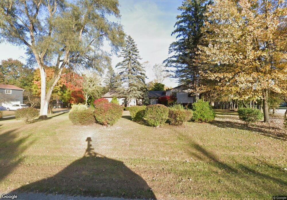 585 S Hospital Rd, Waterford, MI 48327 - photo 1