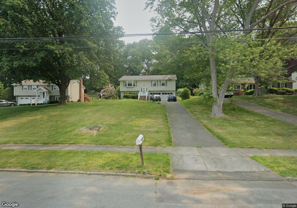 258 Carroll Rd, Fairfield, CT 06824 - photo 1