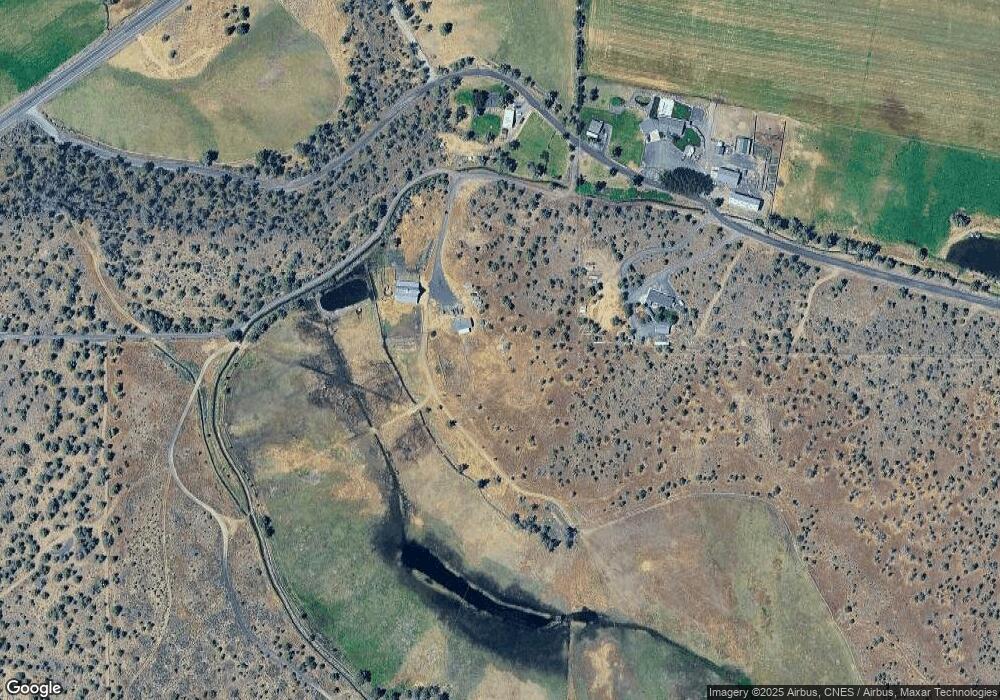 7225 NE 33rd St, Redmond, OR 97756 - photo 1