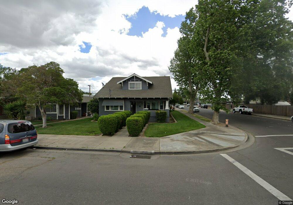 242 Locust St, Turlock, CA 95380 - photo 1