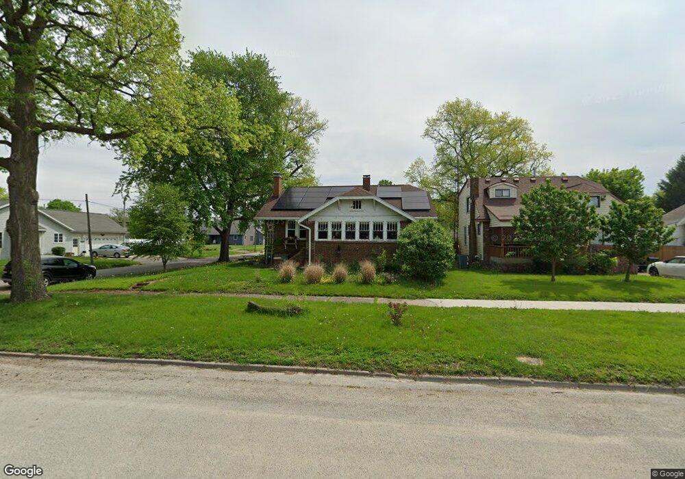 1300 S 17th St, Mattoon, IL 61938 - photo 1