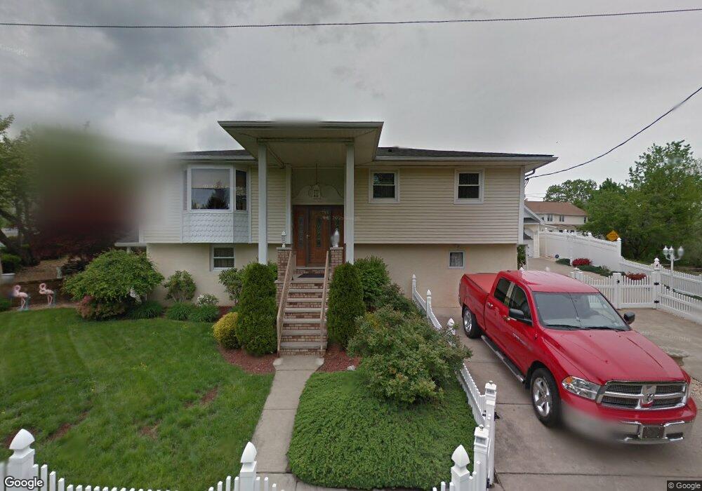 405 Rock St, Taylor, PA 18517 - photo 1