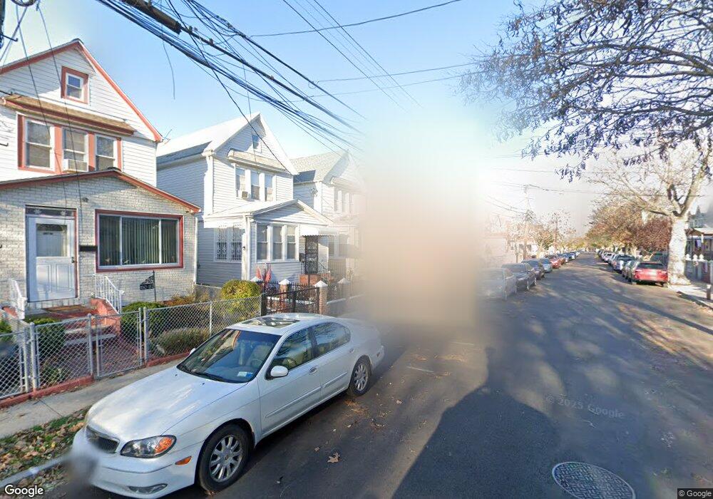 15049 116th Rd, Jamaica, NY 11434 - photo 1