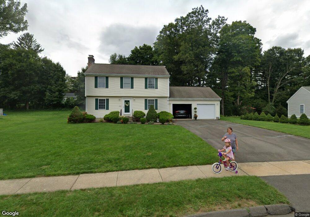 24 Evergreen Ct, Berlin, CT 06037 - photo 1