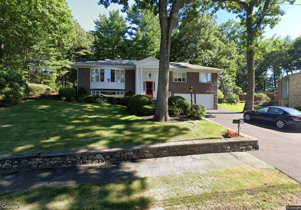 51 Ledge Rd, Waltham, MA 02452 - photo 1