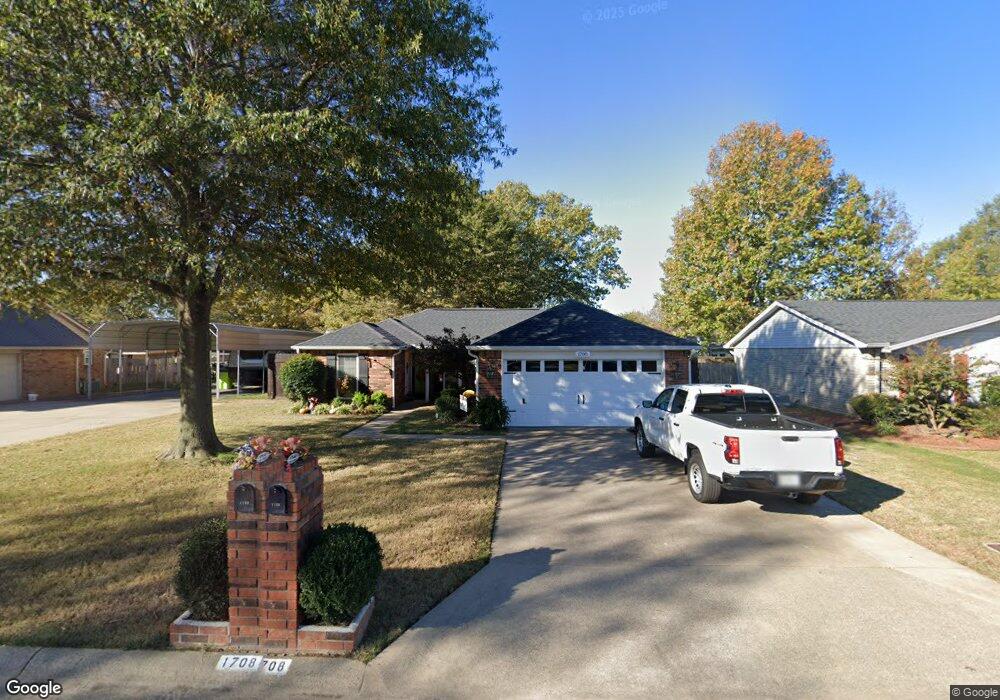 1708 S Oak St, Stuttgart, AR 72160 - photo 1