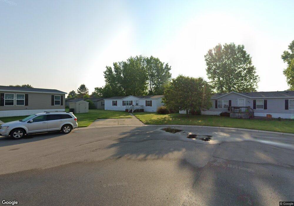 591 Honey Locust Ln, Flint, MI 48506 - photo 1