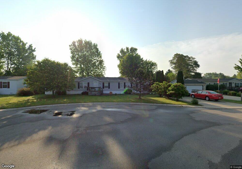 592 Honey Locust Ln, Flint, MI 48506 - photo 1