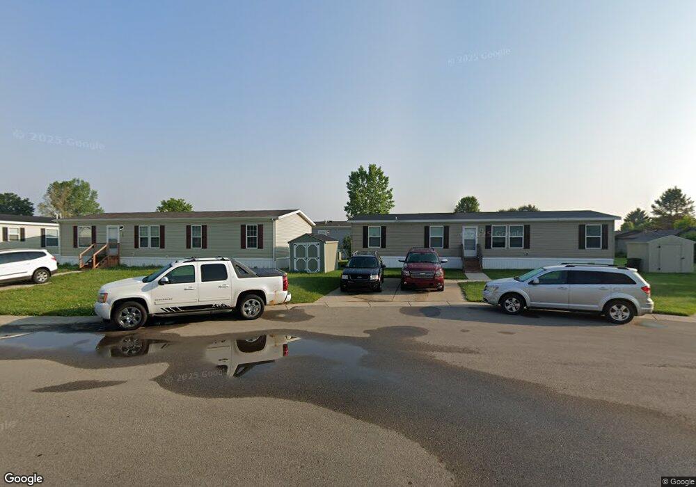 590 Honey Locust Ln, Flint, MI 48506 - photo 1