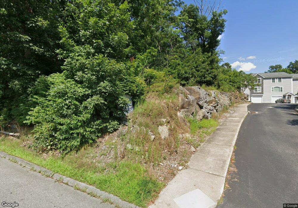 575 Boswell Ave unit 22, Norwich, CT 06360 - photo 1