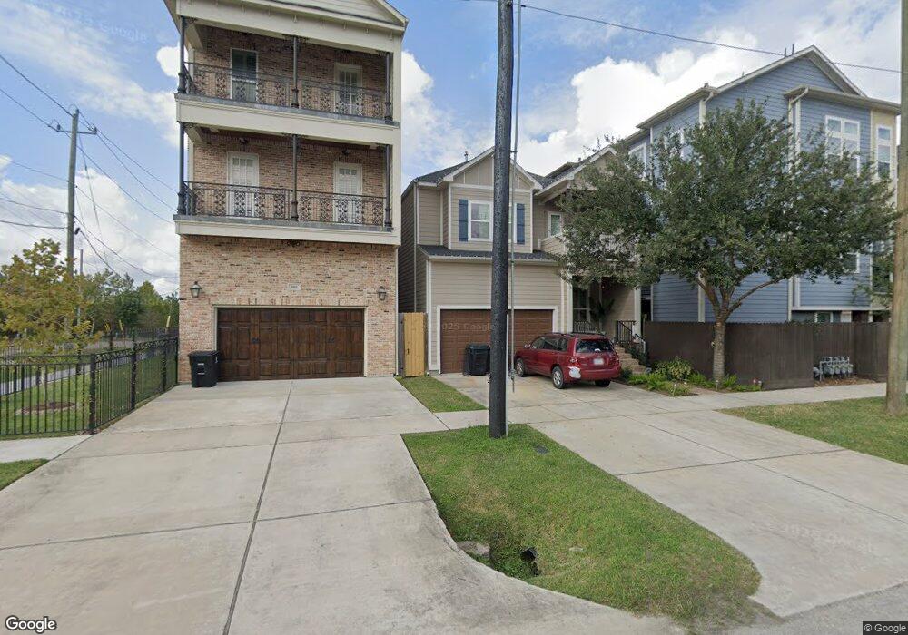 605 Rutland St, Houston, TX 77007 - photo 1