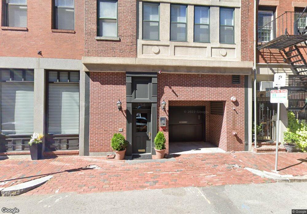134-136 Fulton St unit 6, Boston, MA 02109 - photo 1