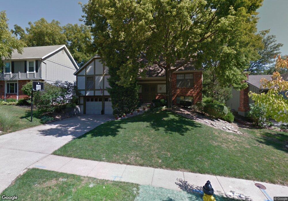 8021 Park St, Lenexa, KS 66215 - photo 1