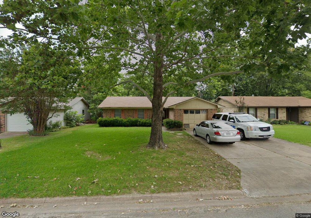 220 Victory St, Bonham, TX 75418 - photo 1