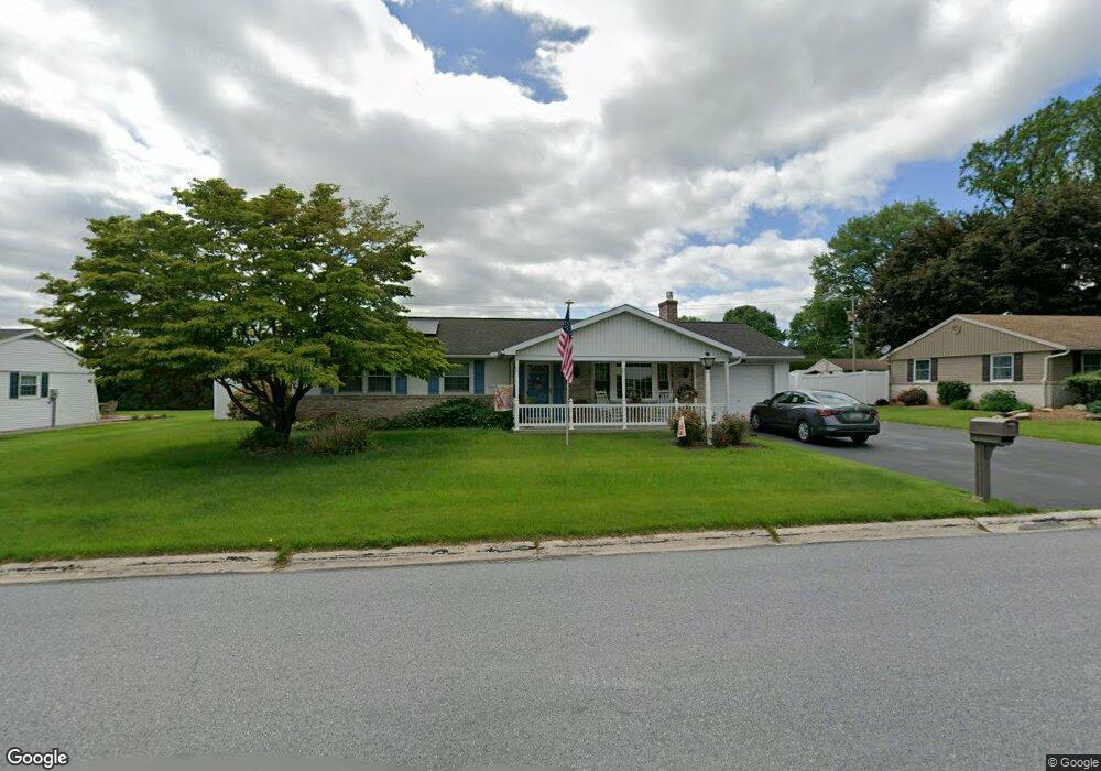 607 Mayflower Dr, Myerstown, PA 17067 - photo 1