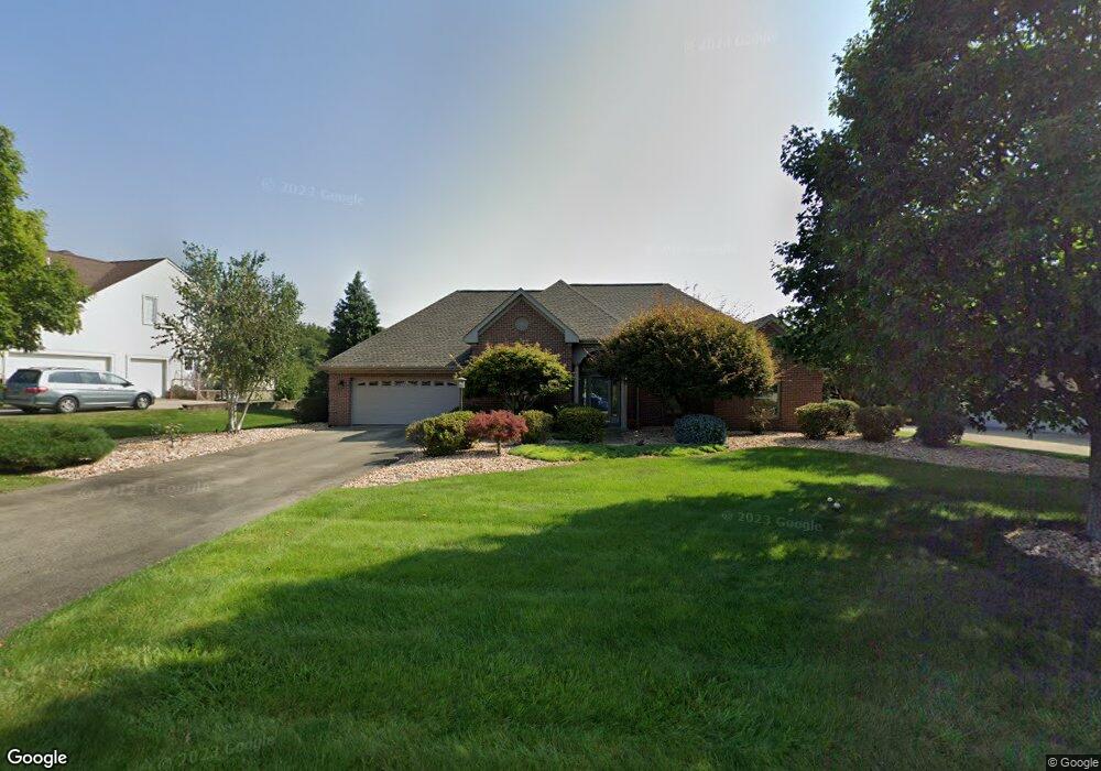 253 Arrowhead Ln, Eighty Four, PA 15330 - photo 1