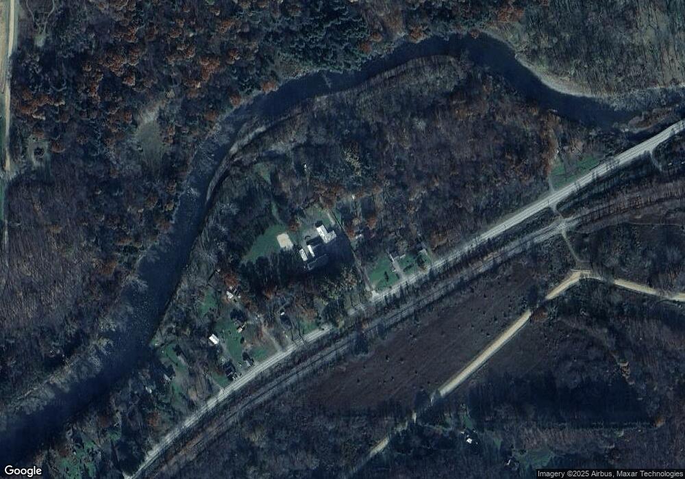 10896 Grotto Ln, Saegertown, PA 16433 - photo 1