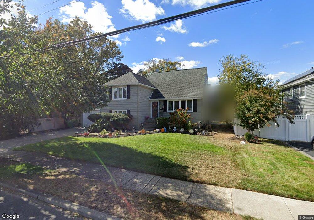 2766 Riverside Ave, Merrick, NY 11566 - photo 1