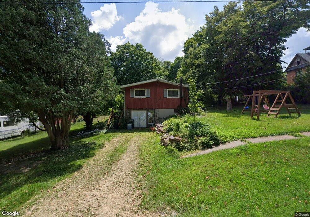 340 W 2nd St, Cedarville, IL 61013 - photo 1