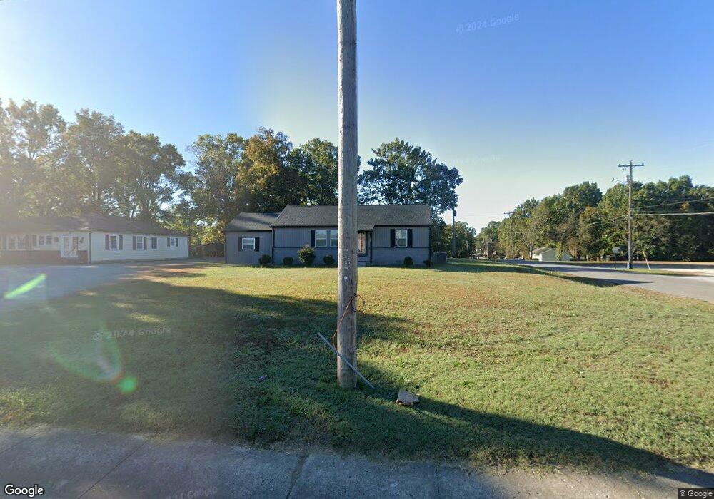 1708 Madison St, Shelbyville, TN 37160 - photo 1