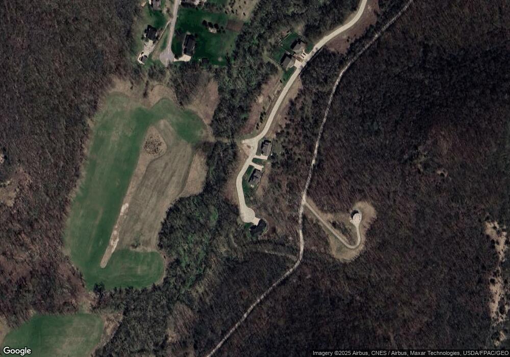 173 Cobblestone Ln, Winona, MN 55987 - photo 1