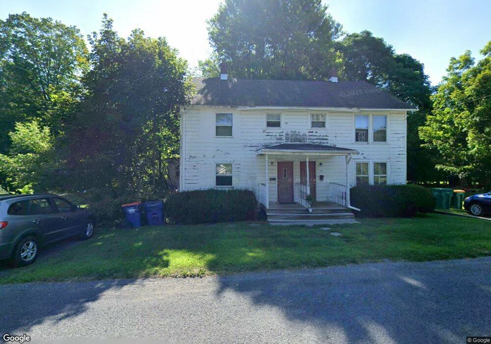 17 Thompson St unit 19, Red Hook, NY 12571 - photo 1