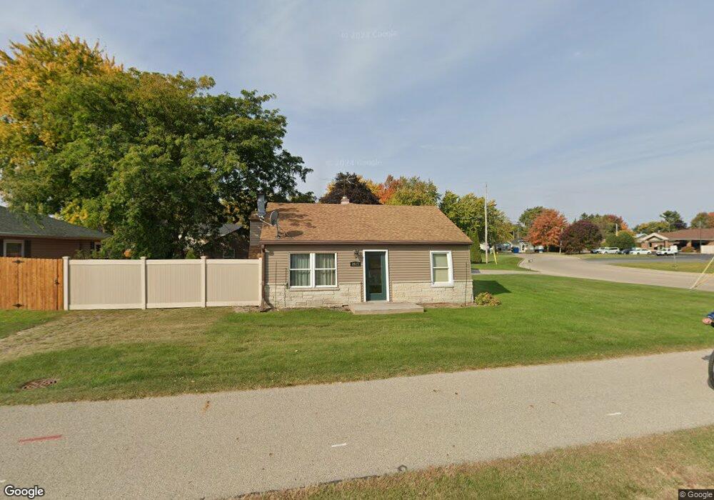 2617 N Lynndale Dr, Appleton, WI 54914 - photo 1