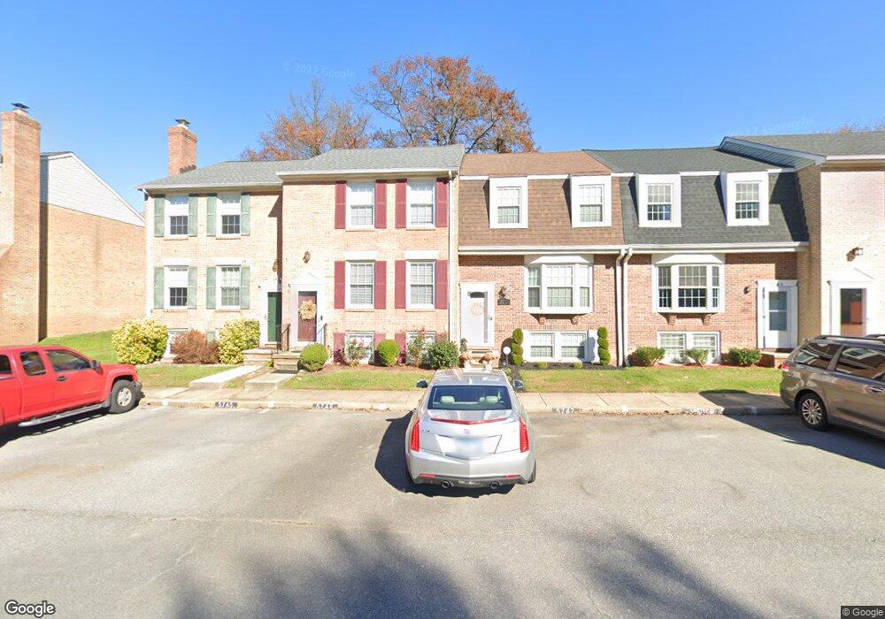 5747 Richardson Mews Square, Halethorpe, MD 21227 - photo 1