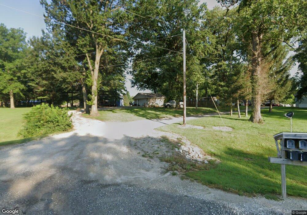 101 Loren Ln, Jacksonville, IL 62650 - photo 1