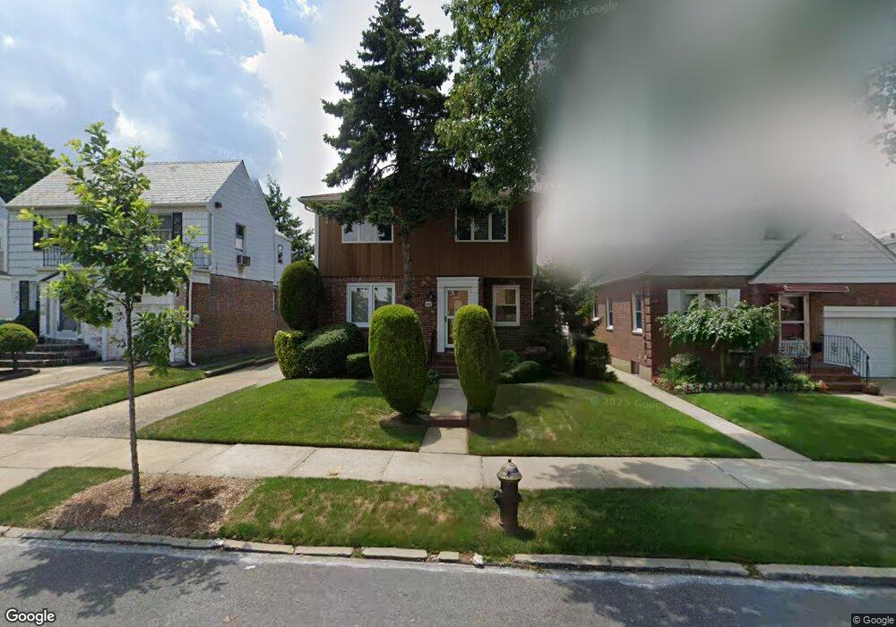 69-56 185th St, Flushing, NY 11365 - photo 1